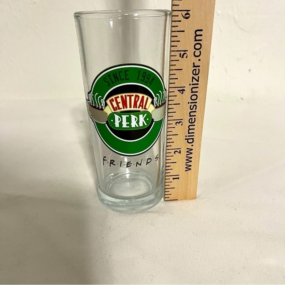Friends Set of (4) TV Series Central Perk Glasses Each Glass is 10oz - EUC - Picture 4 of 5
